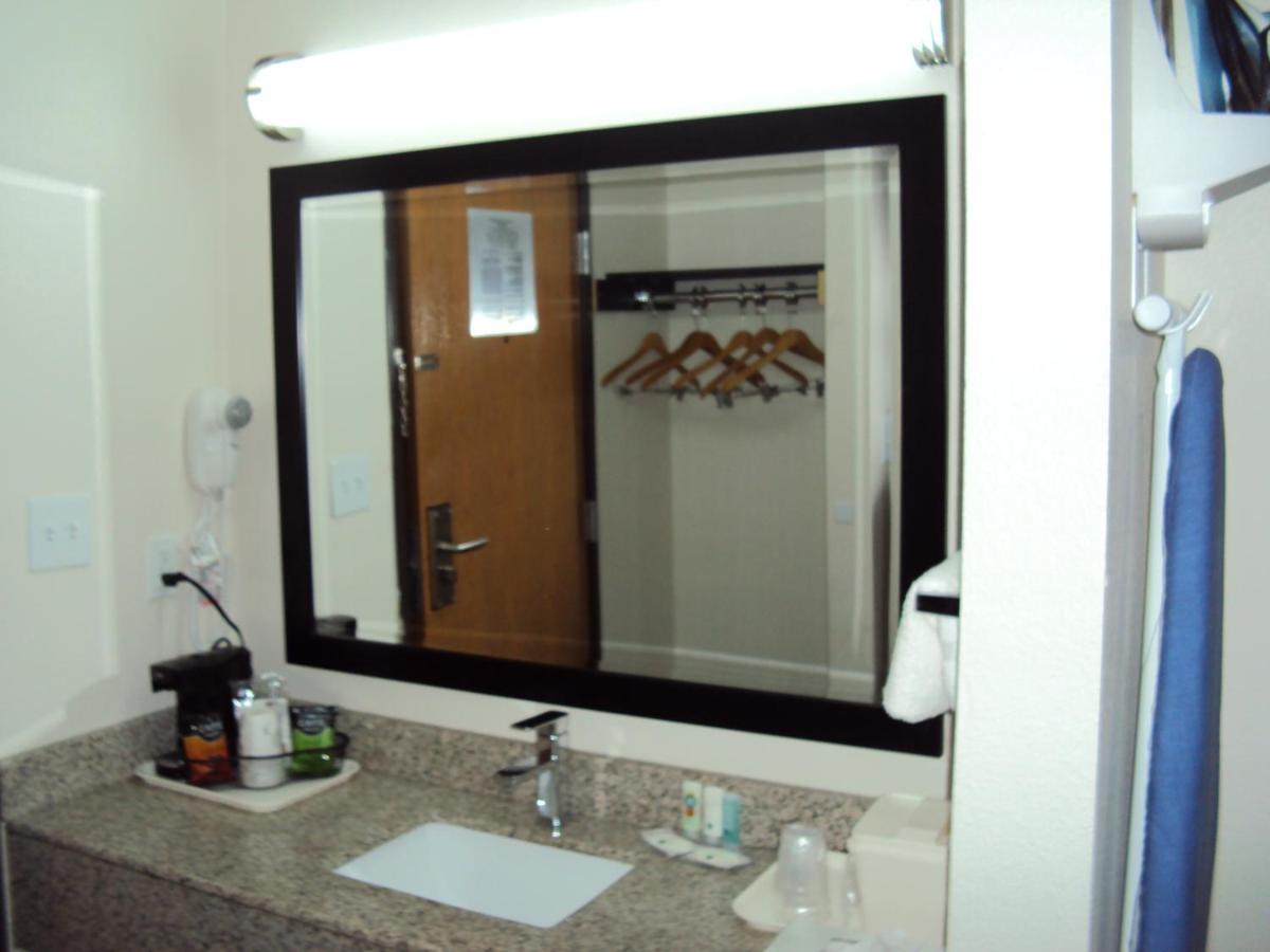 Quality Inn Carbondale University Area Ngoại thất bức ảnh