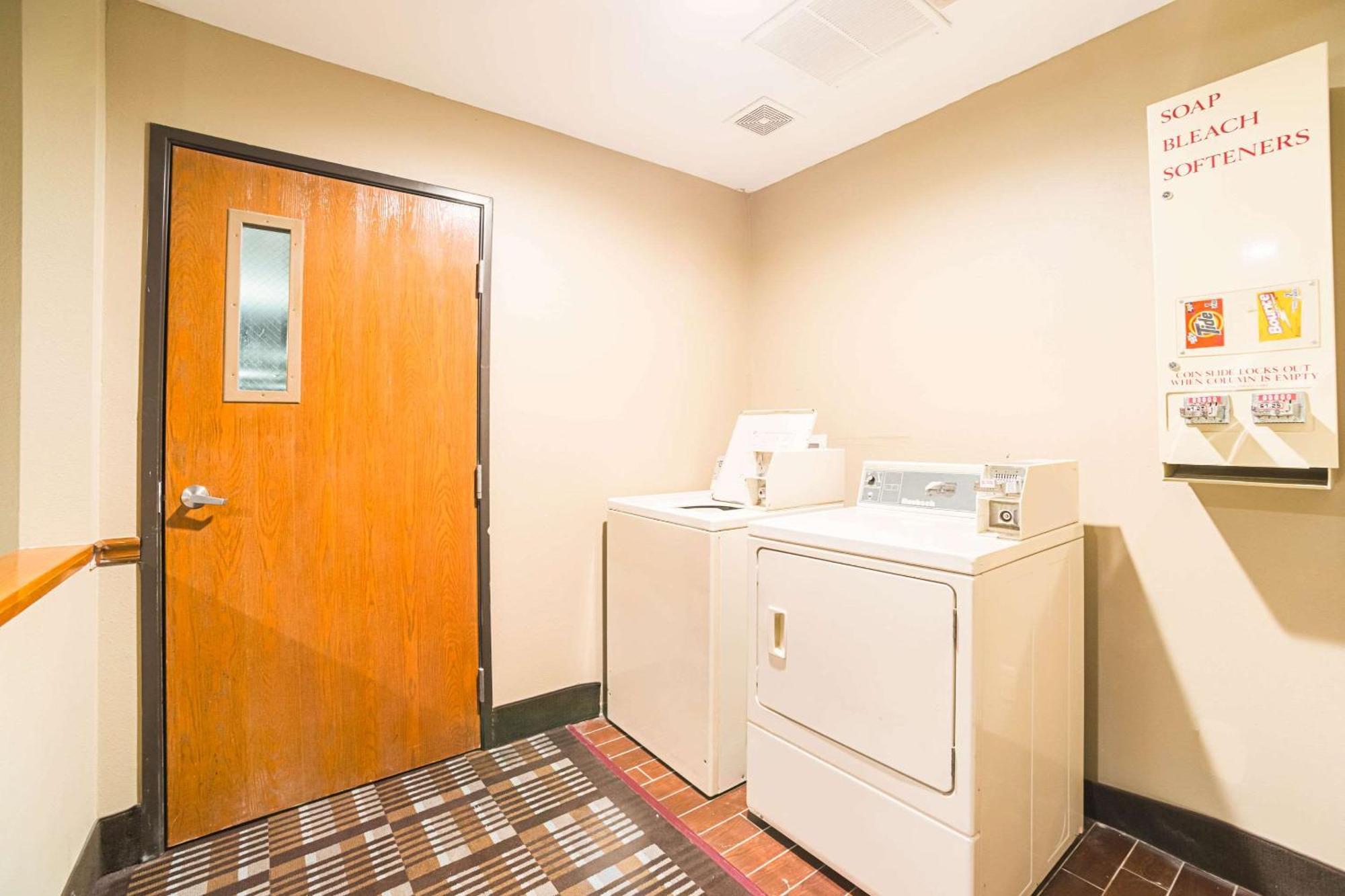 Quality Inn Carbondale University Area Ngoại thất bức ảnh
