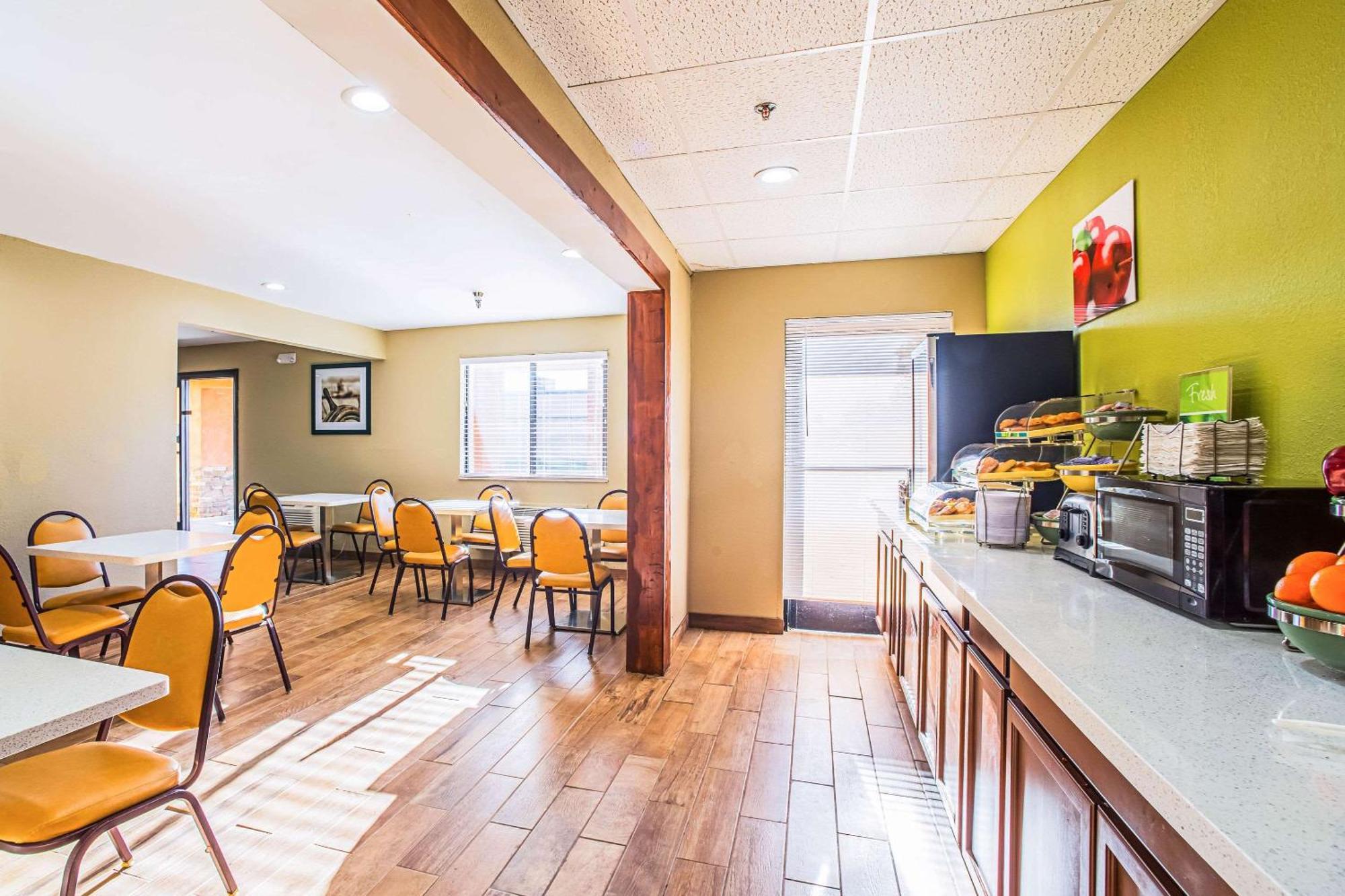 Quality Inn Carbondale University Area Ngoại thất bức ảnh
