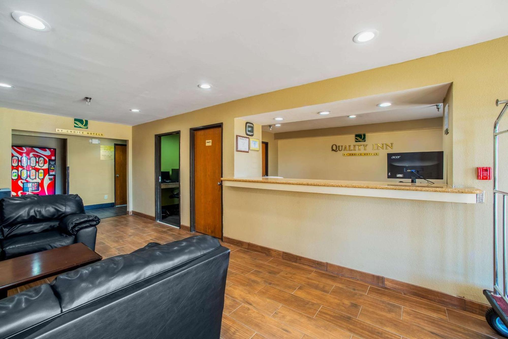 Quality Inn Carbondale University Area Ngoại thất bức ảnh